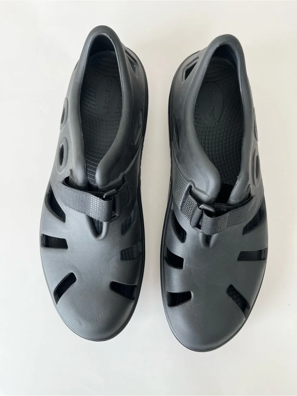 Oofos OOcandoo black waterproof sandals black mens 13
